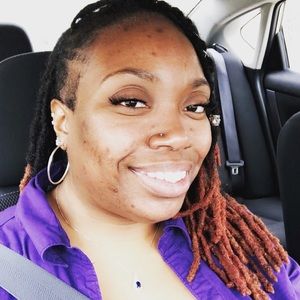 Meet your Posher, Denise